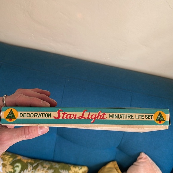 1960s holiday string lights in box - Picture 5 of 9